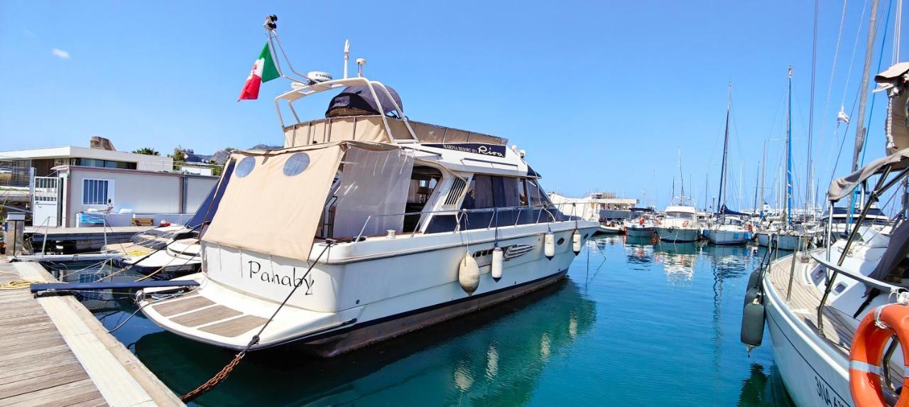 فندق Panaby - House Boat باليرمو المظهر الخارجي الصورة
